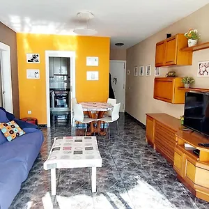  Apartamento 1 Línea De Playa + Parking!